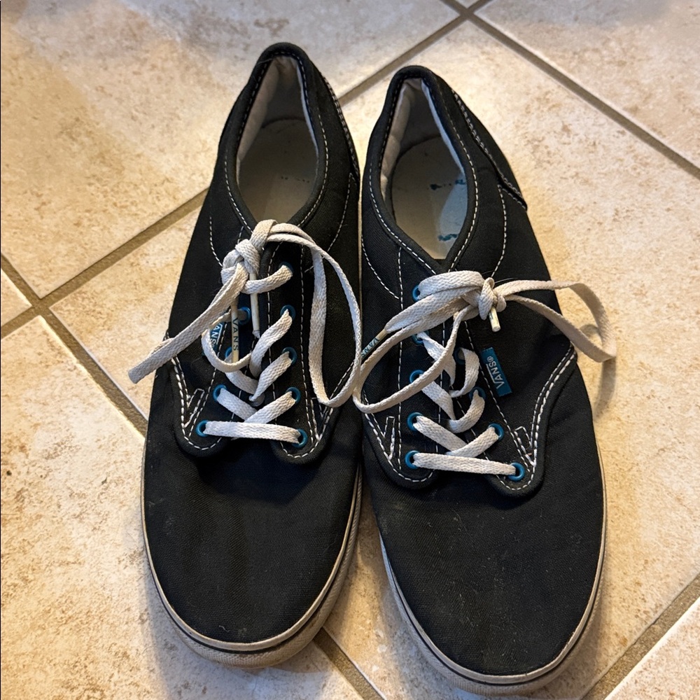 Vans low pro women’s 10